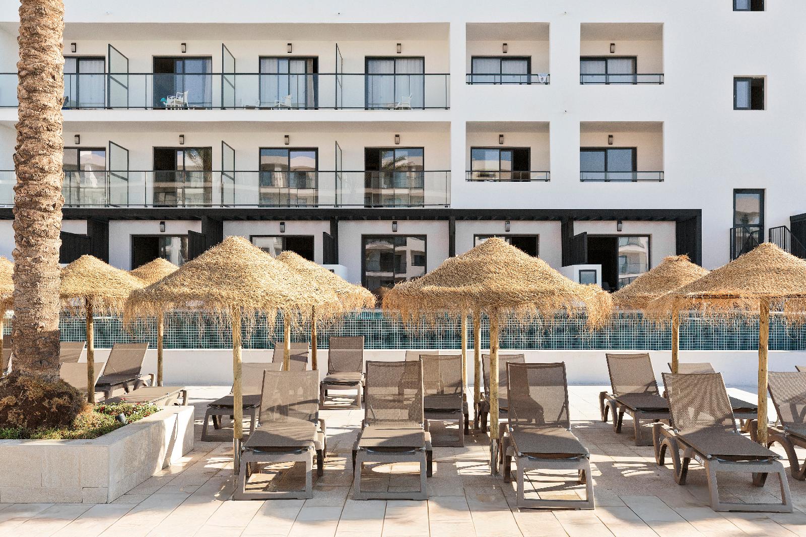 Best Oasis Tropical