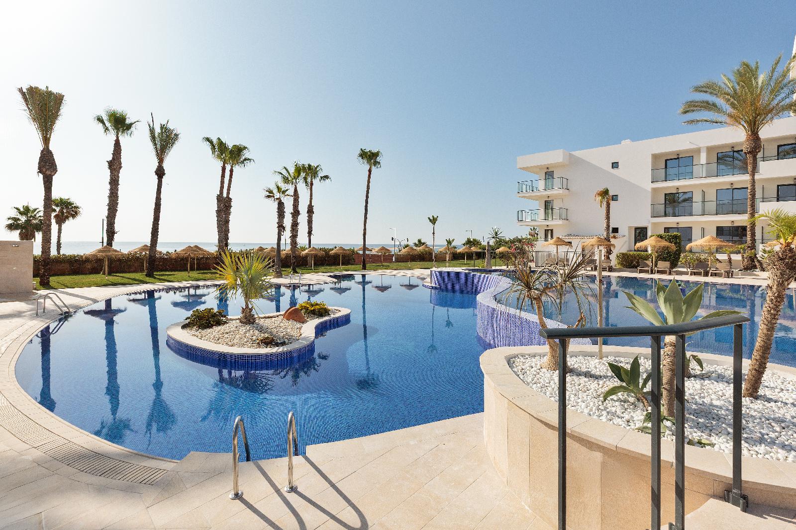 Best Oasis Tropical