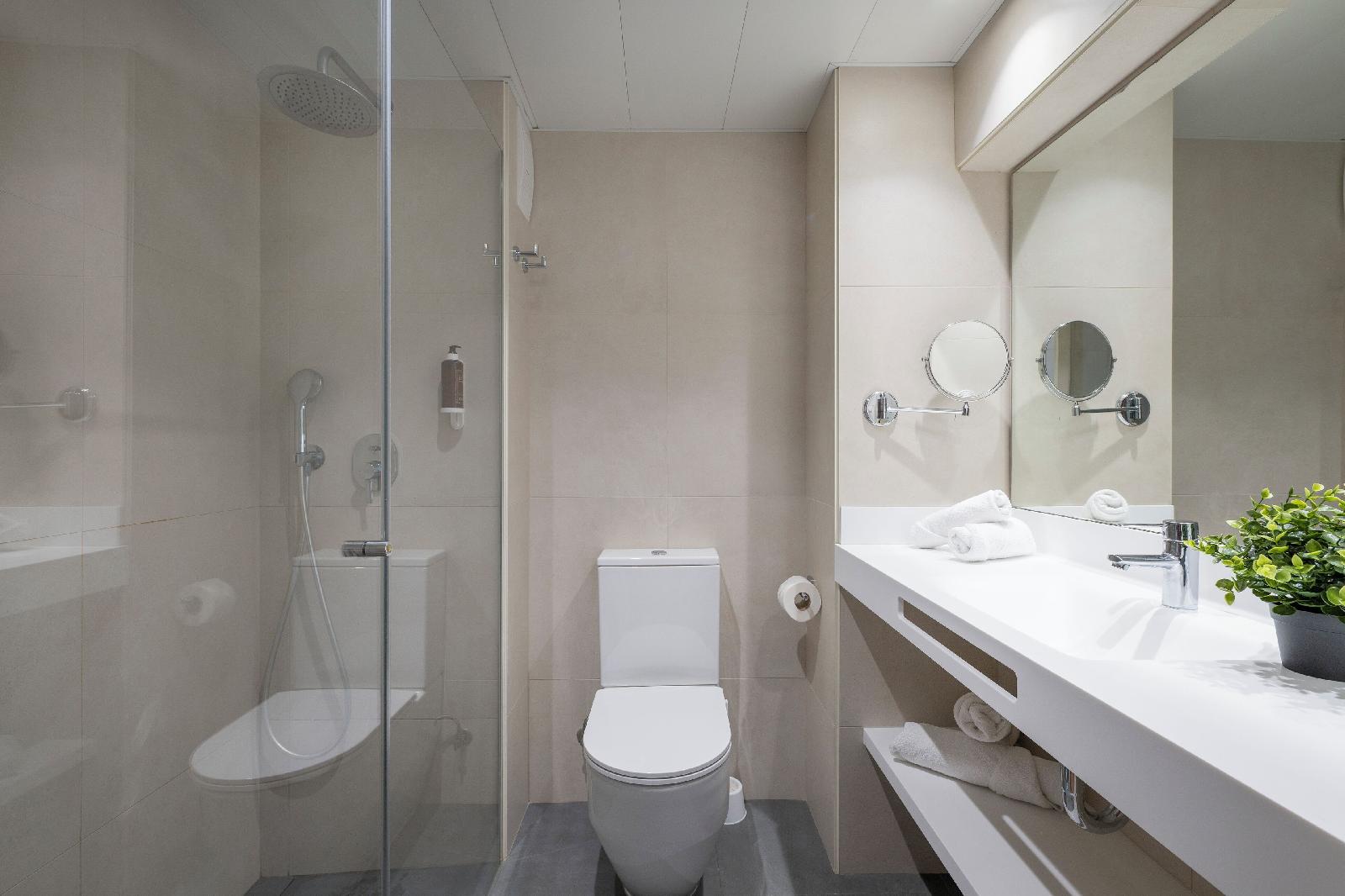 Tahiti Playa Hotel & Suites
