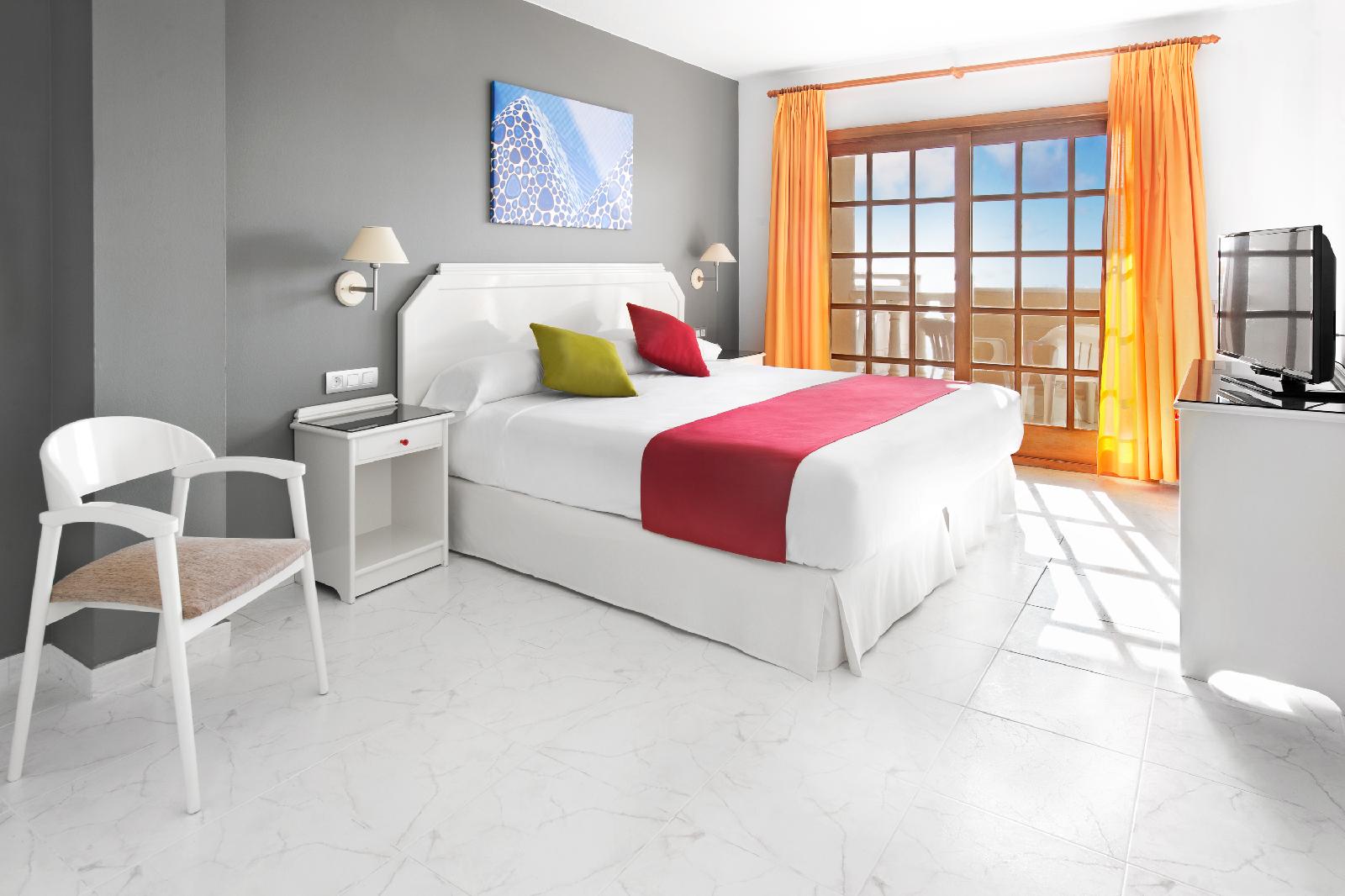Elba Castillo Antigua Suite Hotel