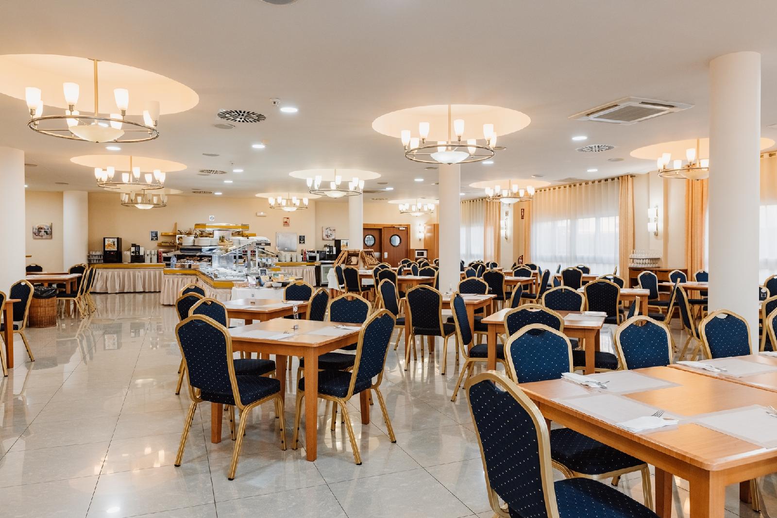 Gaviotas Hotel & Event Center