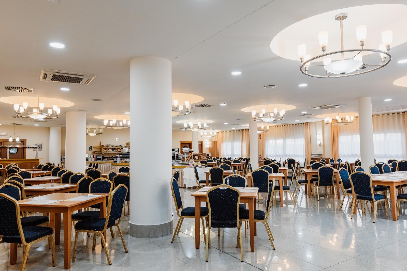 Gaviotas Hotel & Event Center