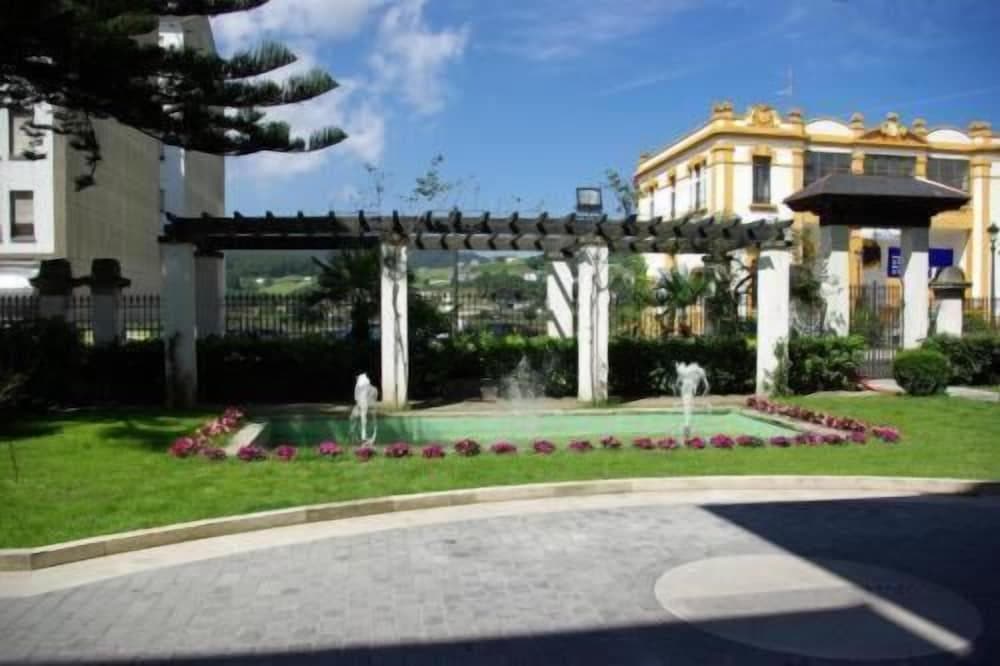 Palacio Arias & Hotel y Apartamentos Arias