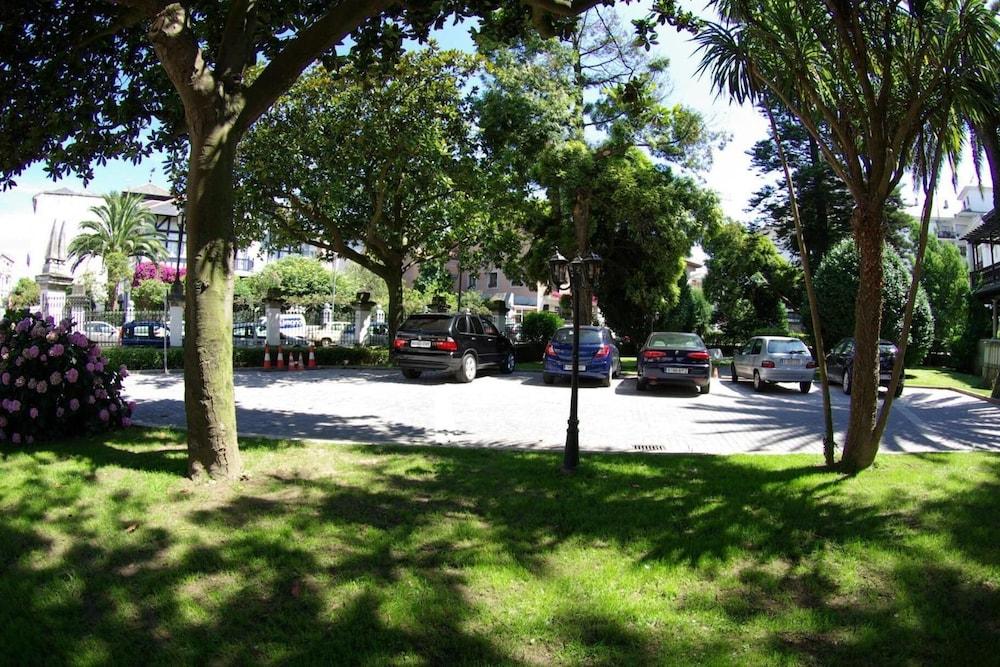 Palacio Arias & Hotel y Apartamentos Arias