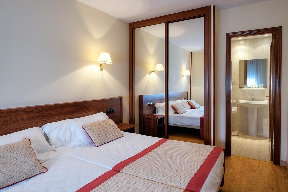 Palacio Arias & Hotel y Apartamentos Arias