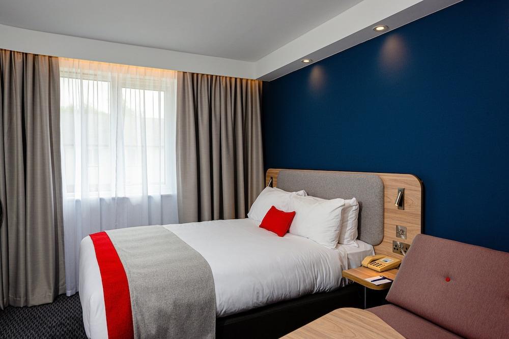 Holiday Inn Express Canterbury