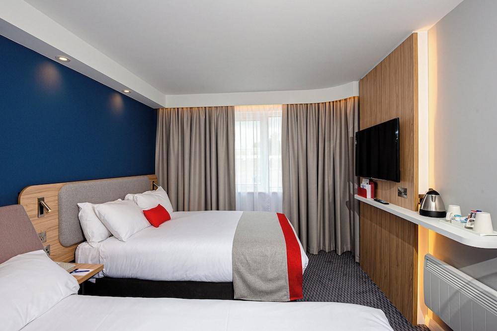 Holiday Inn Express Canterbury