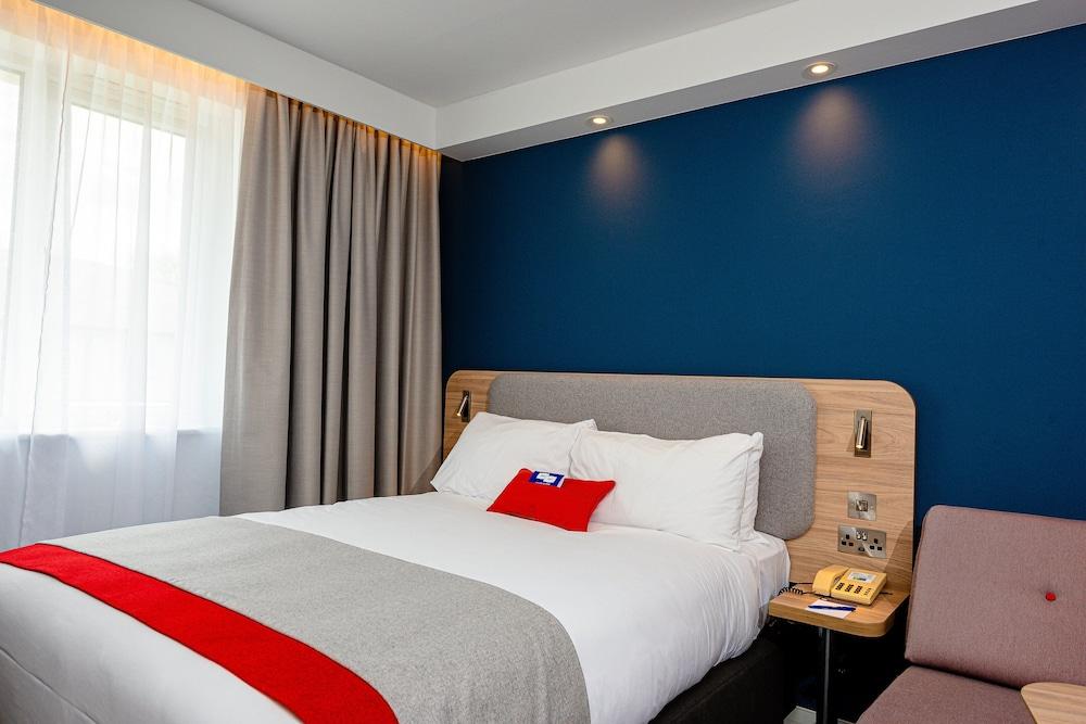 Holiday Inn Express Canterbury