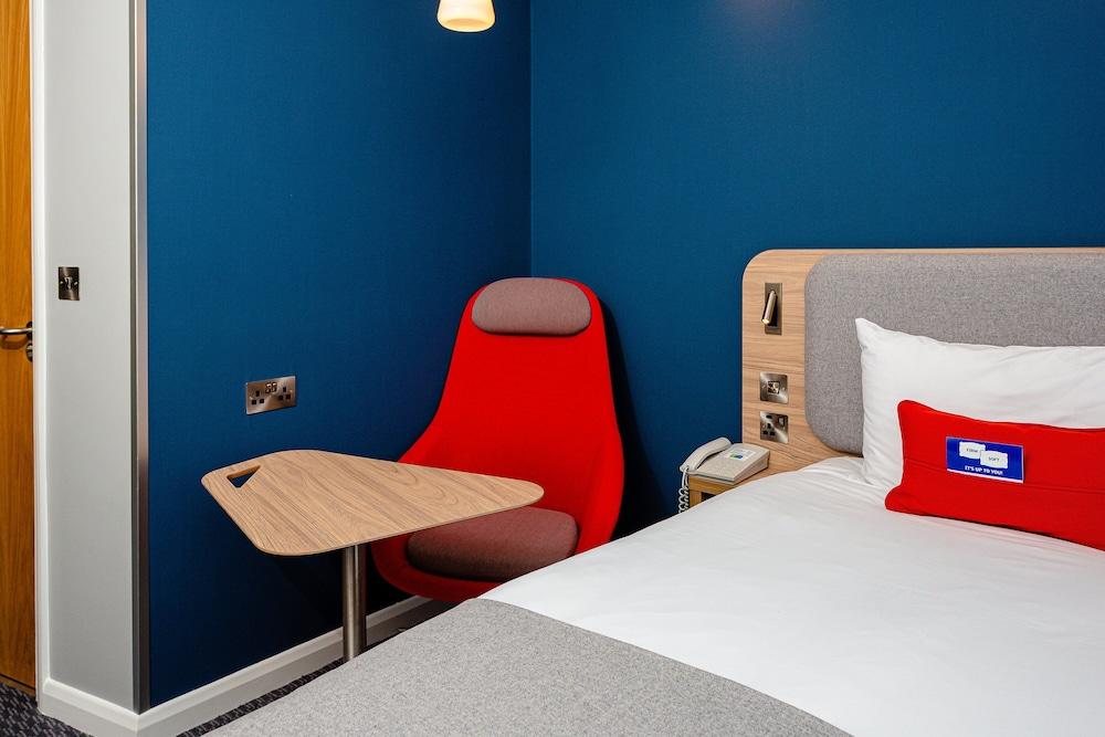 Holiday Inn Express Canterbury