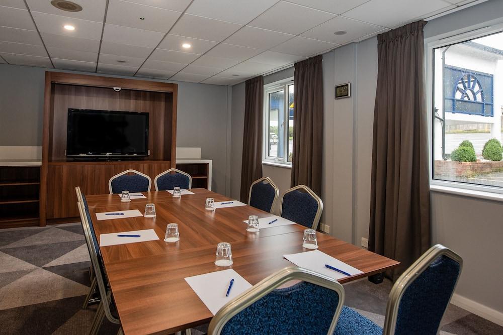 Holiday Inn Express Canterbury