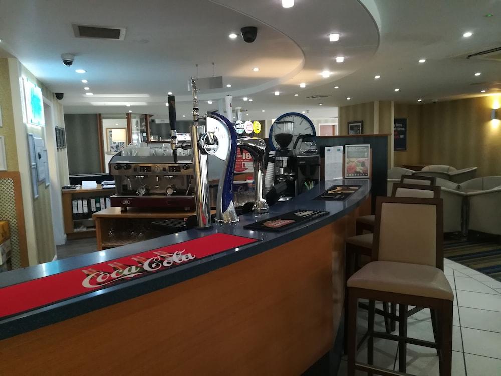 Holiday Inn Express Canterbury