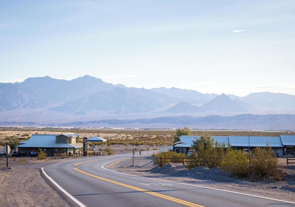 Stovepipe Wells Village