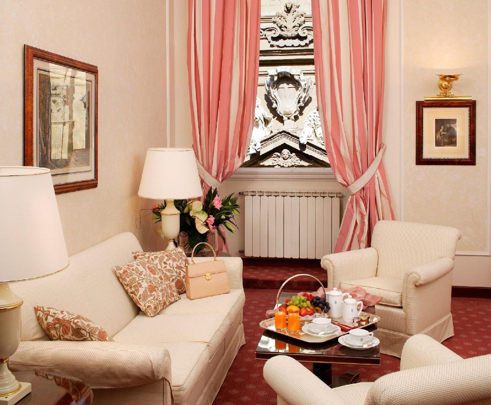 Hotel De La Ville