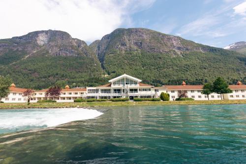 Loenfjord