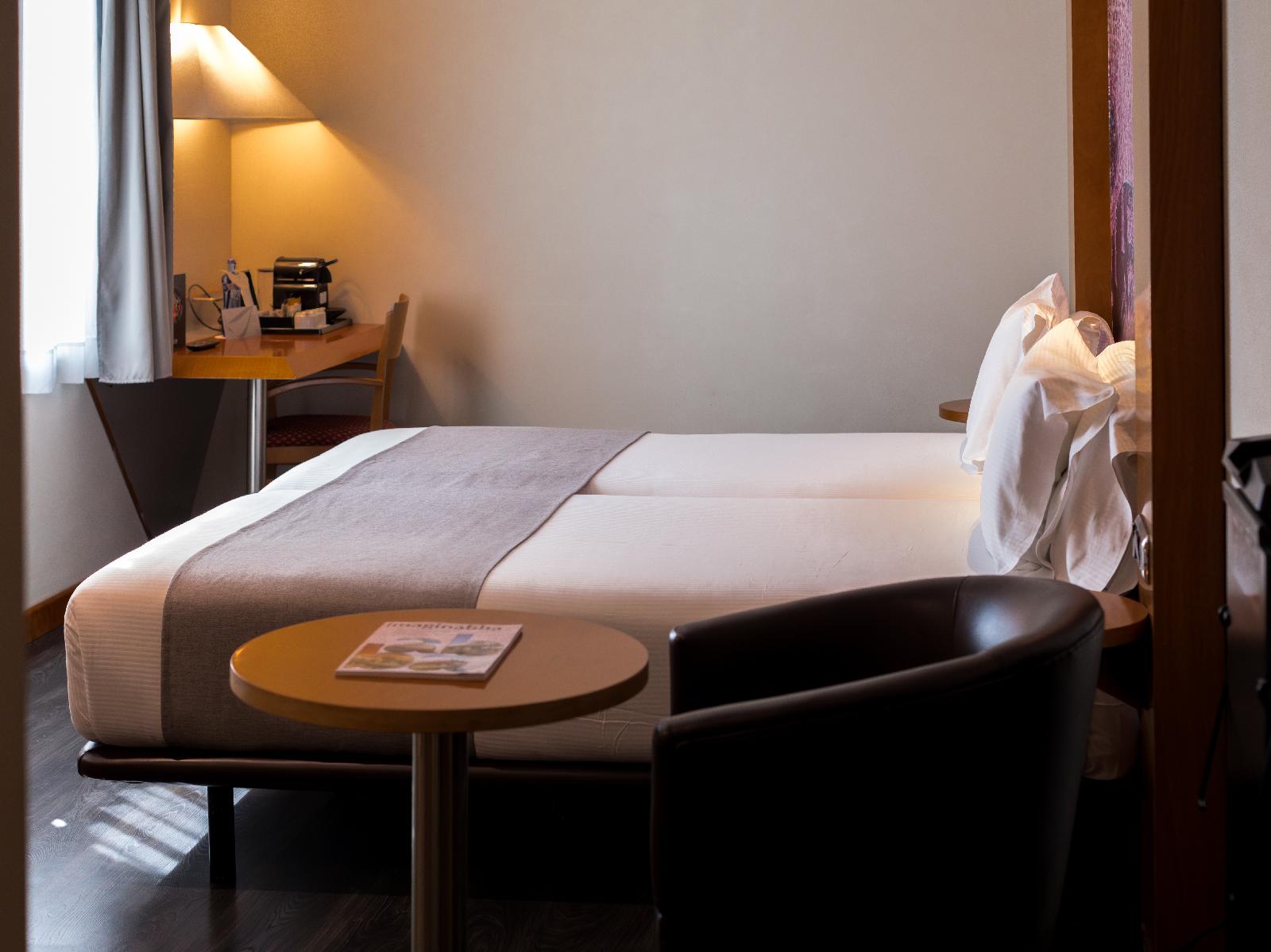 abba Sants Hotel