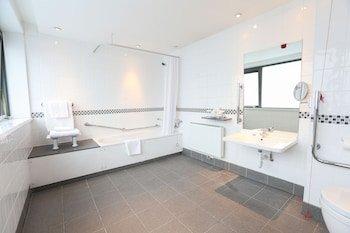 Crowne Plaza Manchester Airport