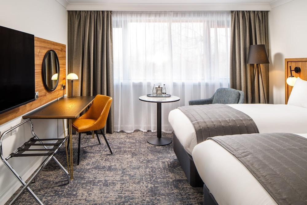 Crowne Plaza Manchester Airport