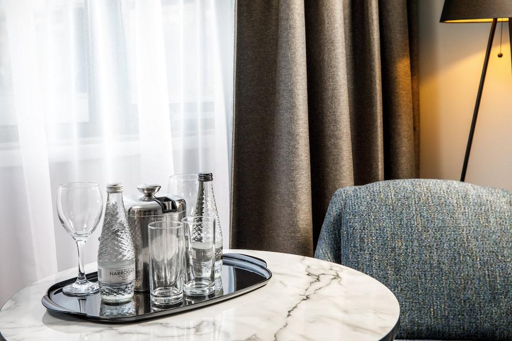 Crowne Plaza Manchester Airport