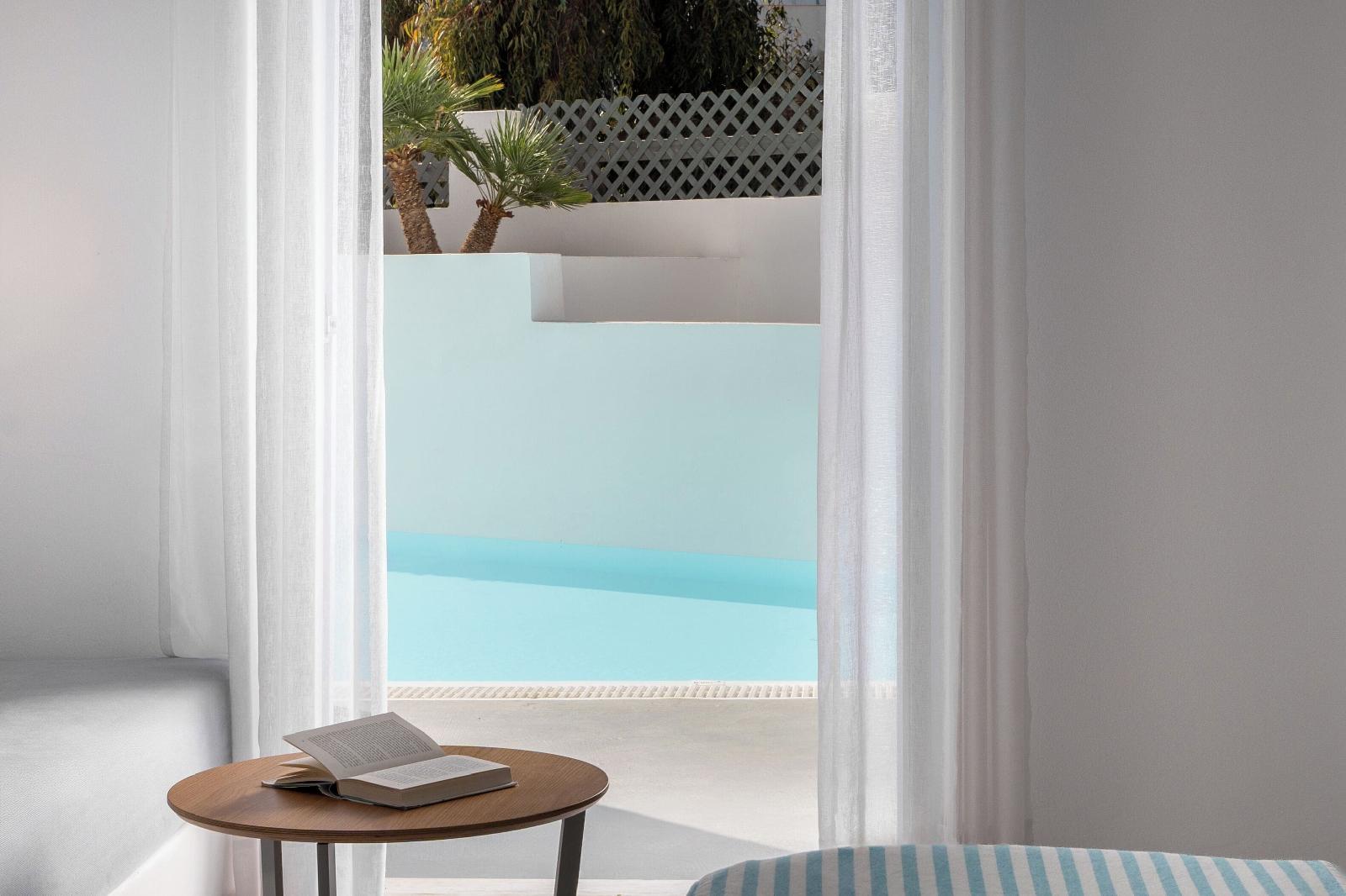 Santorini Kastelli Resort