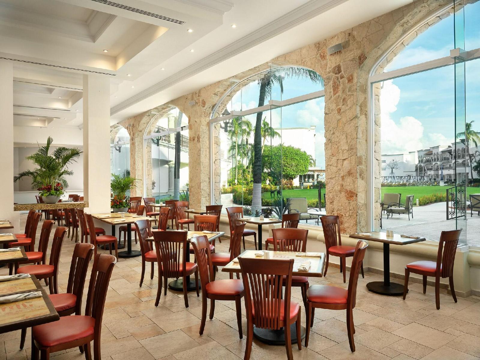 Hyatt Vivid Playa del Camen