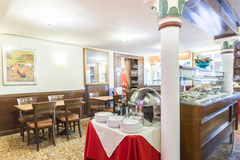 San Marco Hotel Ambassador Tre Rose