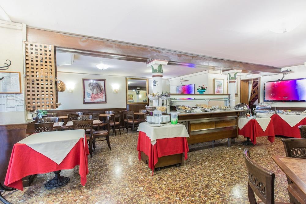 San Marco Hotel Ambassador Tre Rose