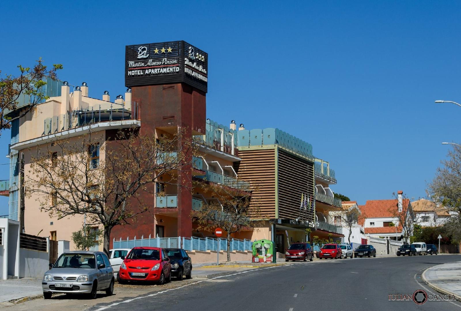 Martin Alonso Pinzon Hotel Apartamento