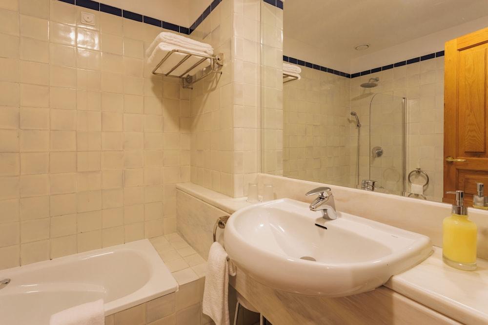 Pousada Ourem - Charming Hotel
