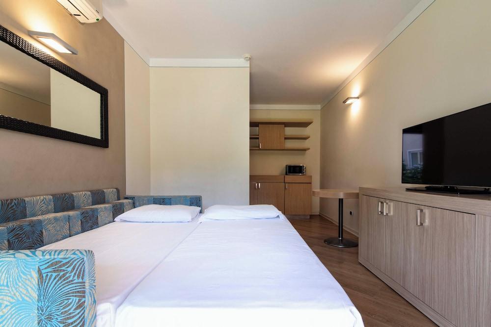 Falkensteiner Apartments Lake Garda