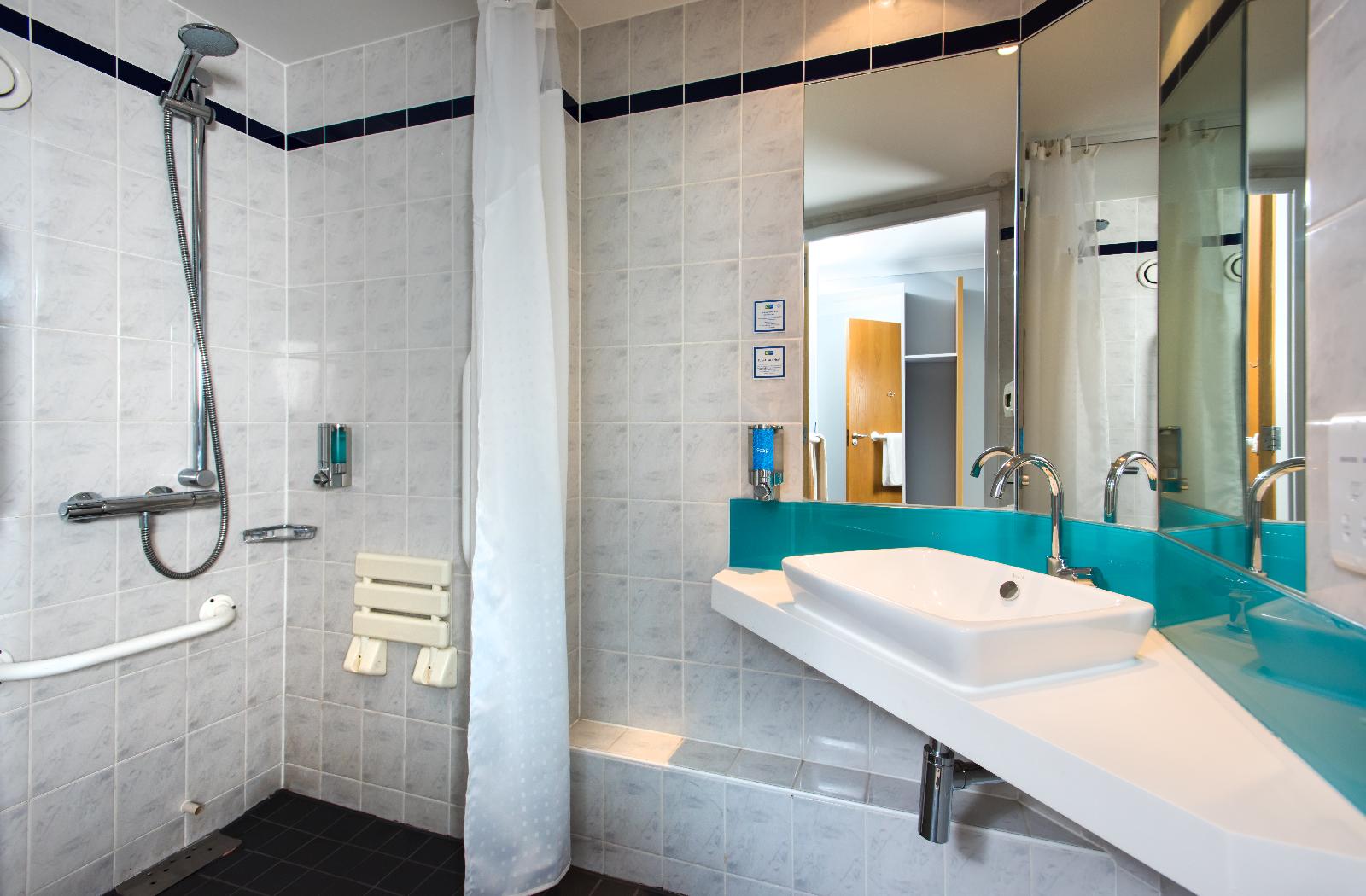 Holiday Inn Express Milton Keynes