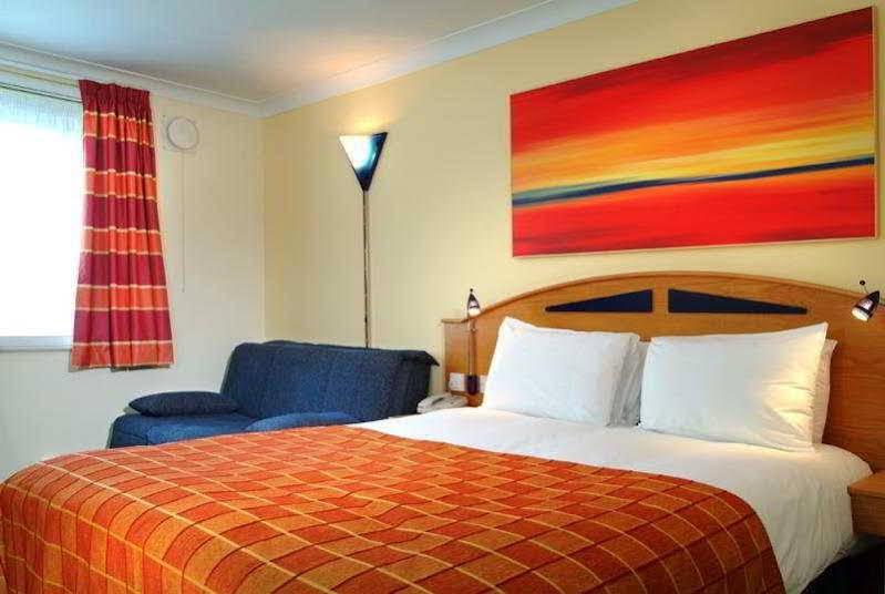 Holiday Inn Express Milton Keynes