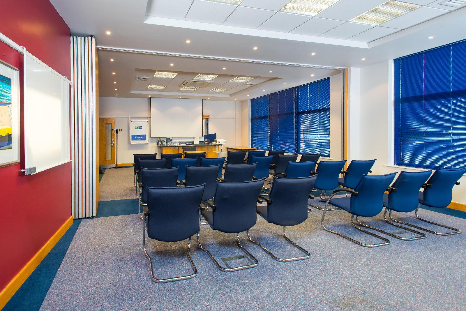 Holiday Inn Express Milton Keynes