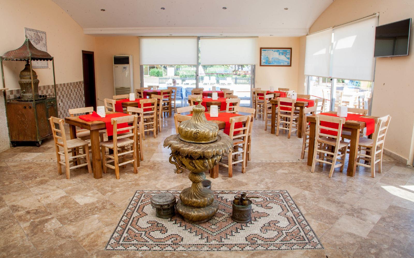 Lonicera Club & Beach