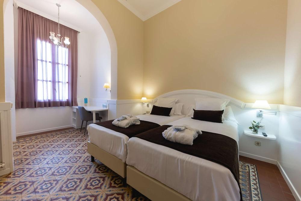 1881 Balneario Vichy Catalan Hotel
