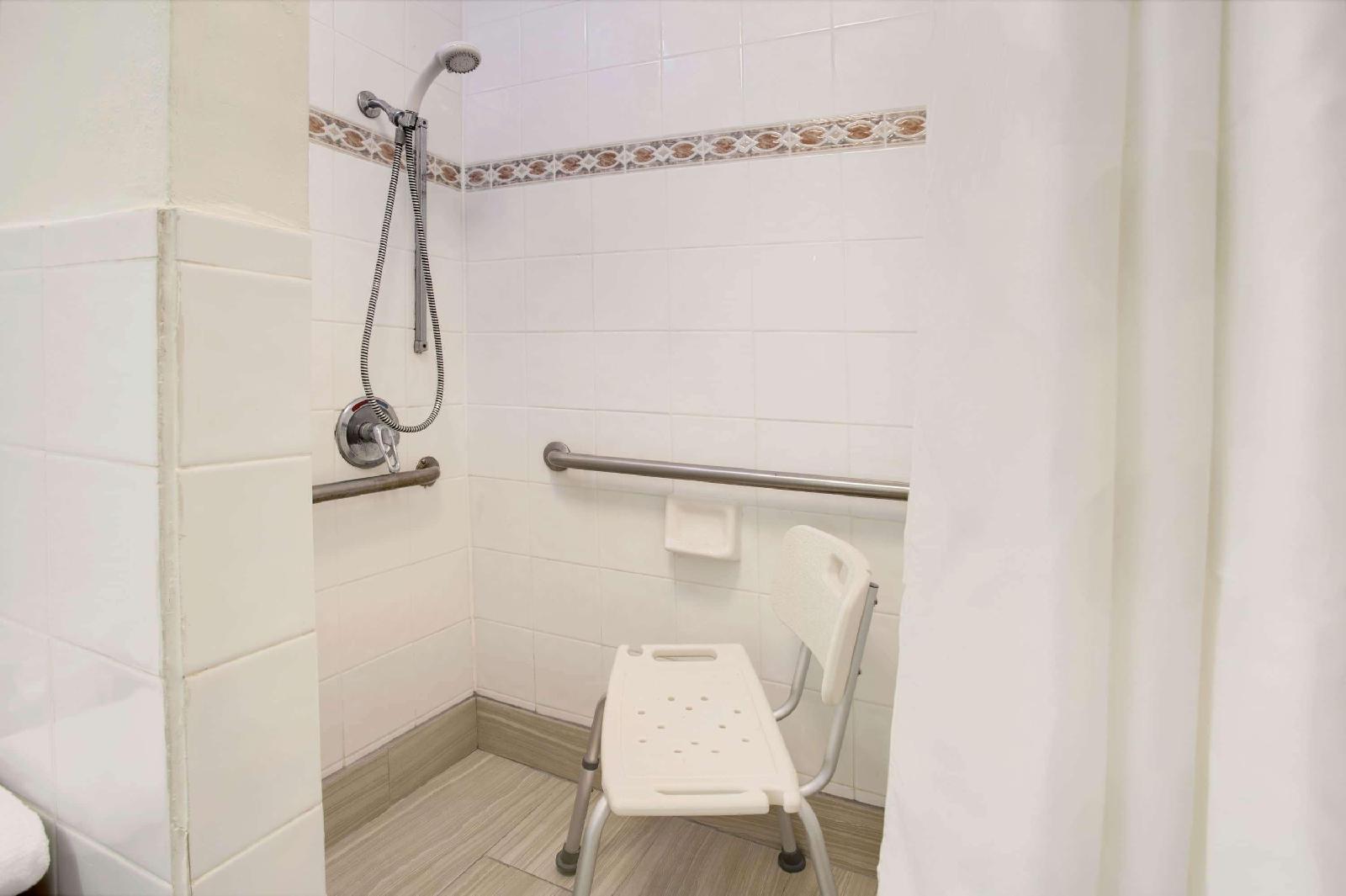 Ramada by Wyndham Fort Lauderdale Airport/Cruise Port