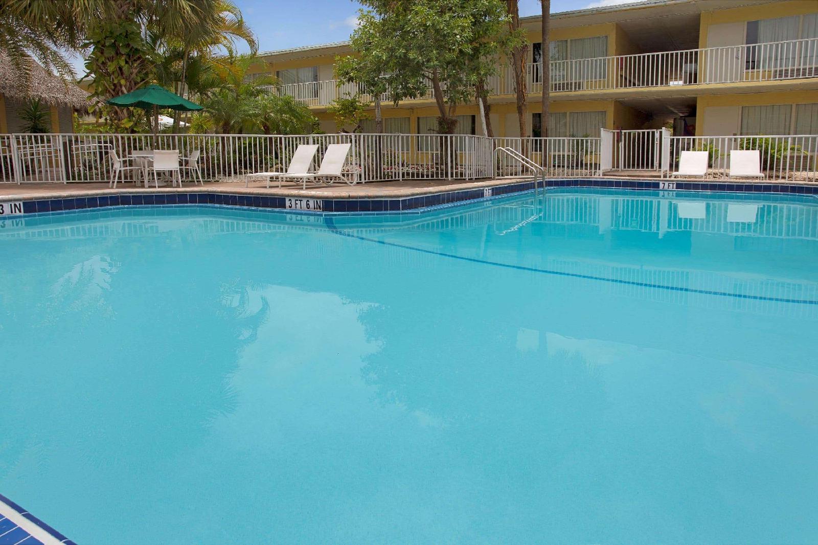 Ramada by Wyndham Fort Lauderdale Airport/Cruise Port