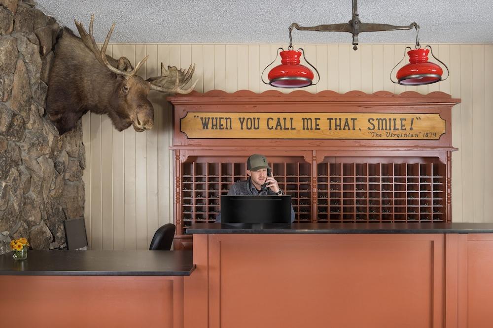The Virginian Lodge
