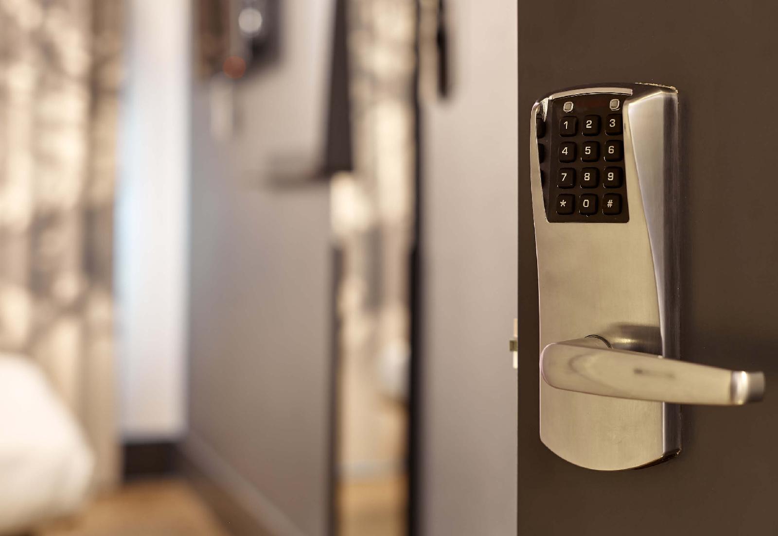 B&B HOTEL Rueil-Malmaison Gare