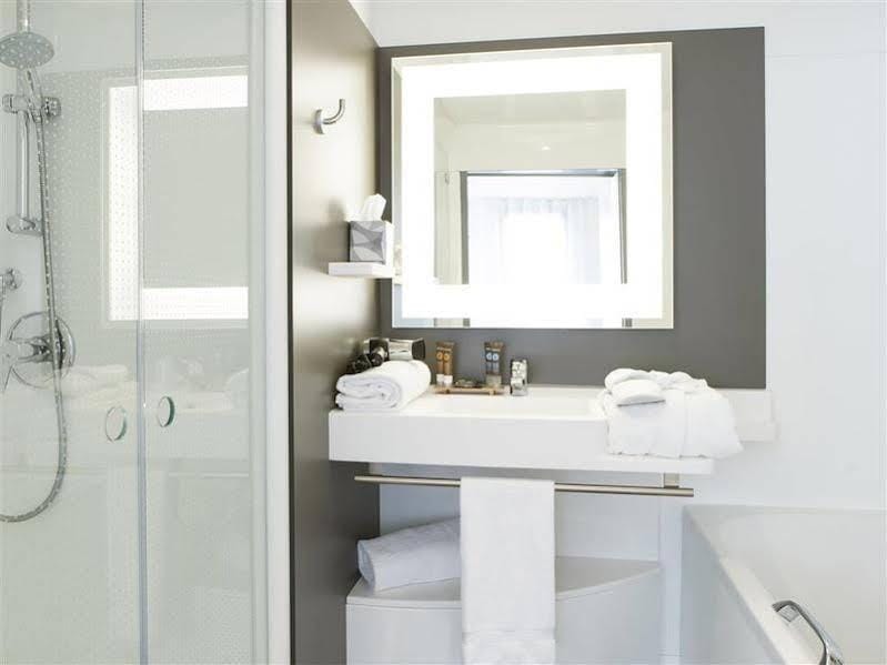 B&B HOTEL Rueil-Malmaison Gare