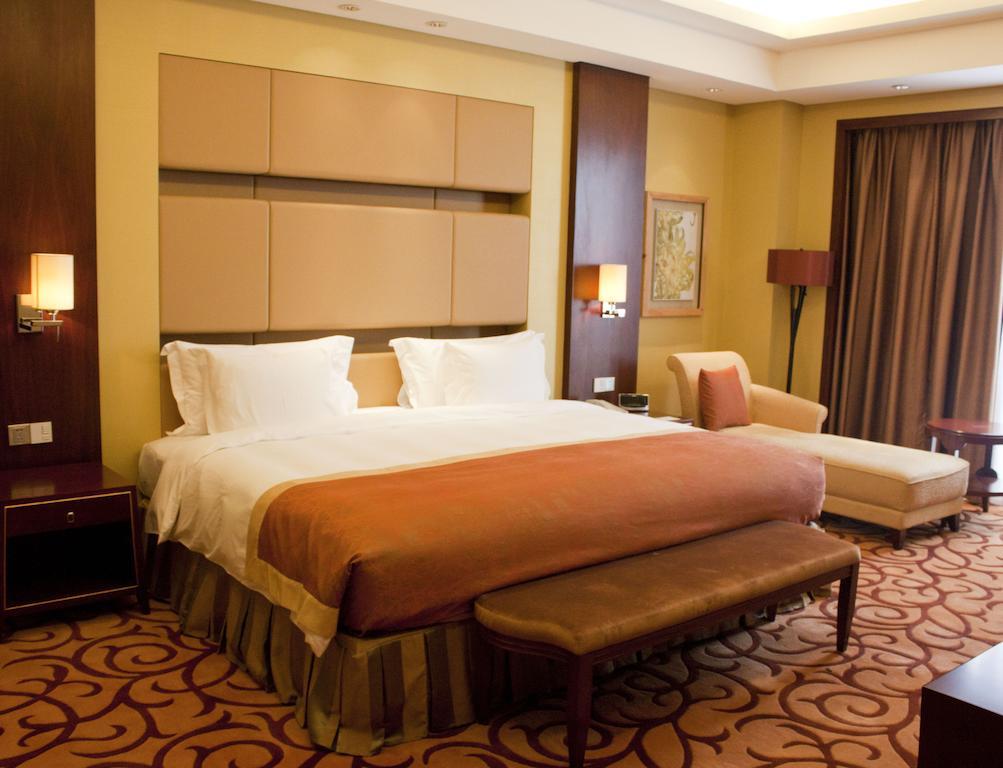 Crowne Plaza Zhongshan Xiaolan