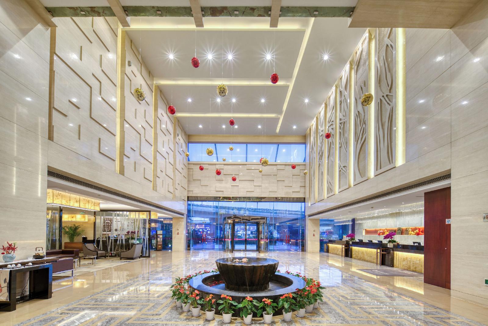 Haiwaihai Crown Hotel