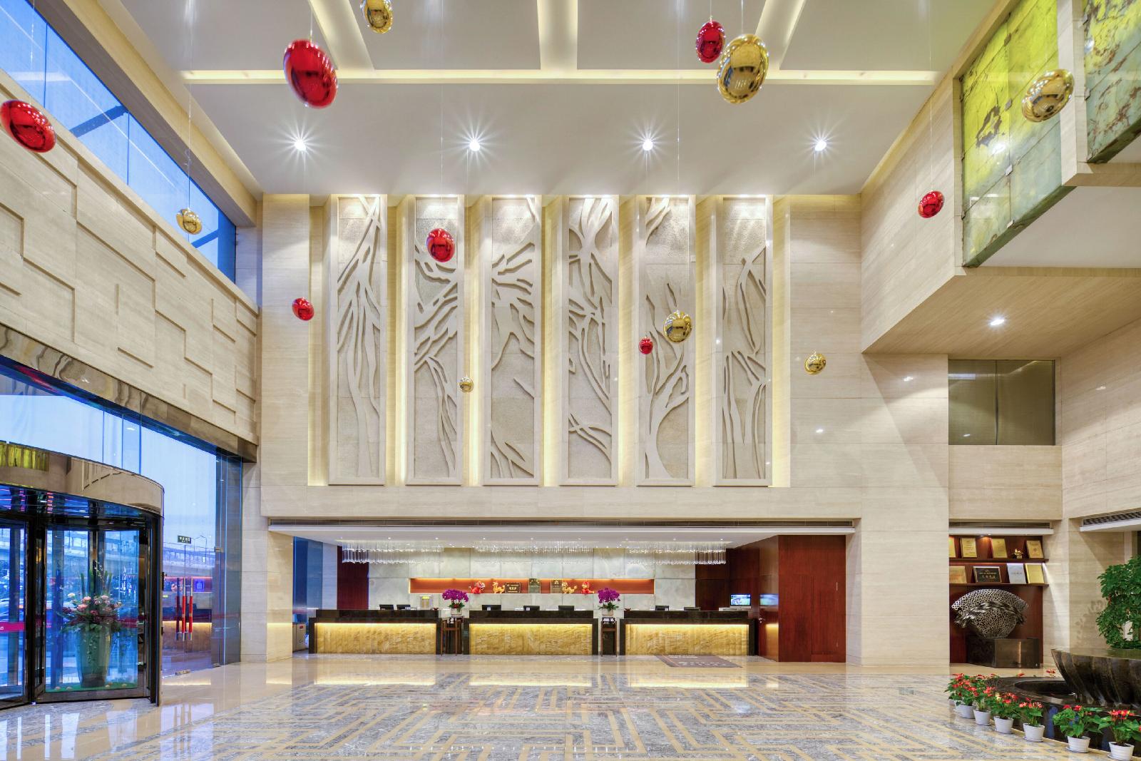Haiwaihai Crown Hotel