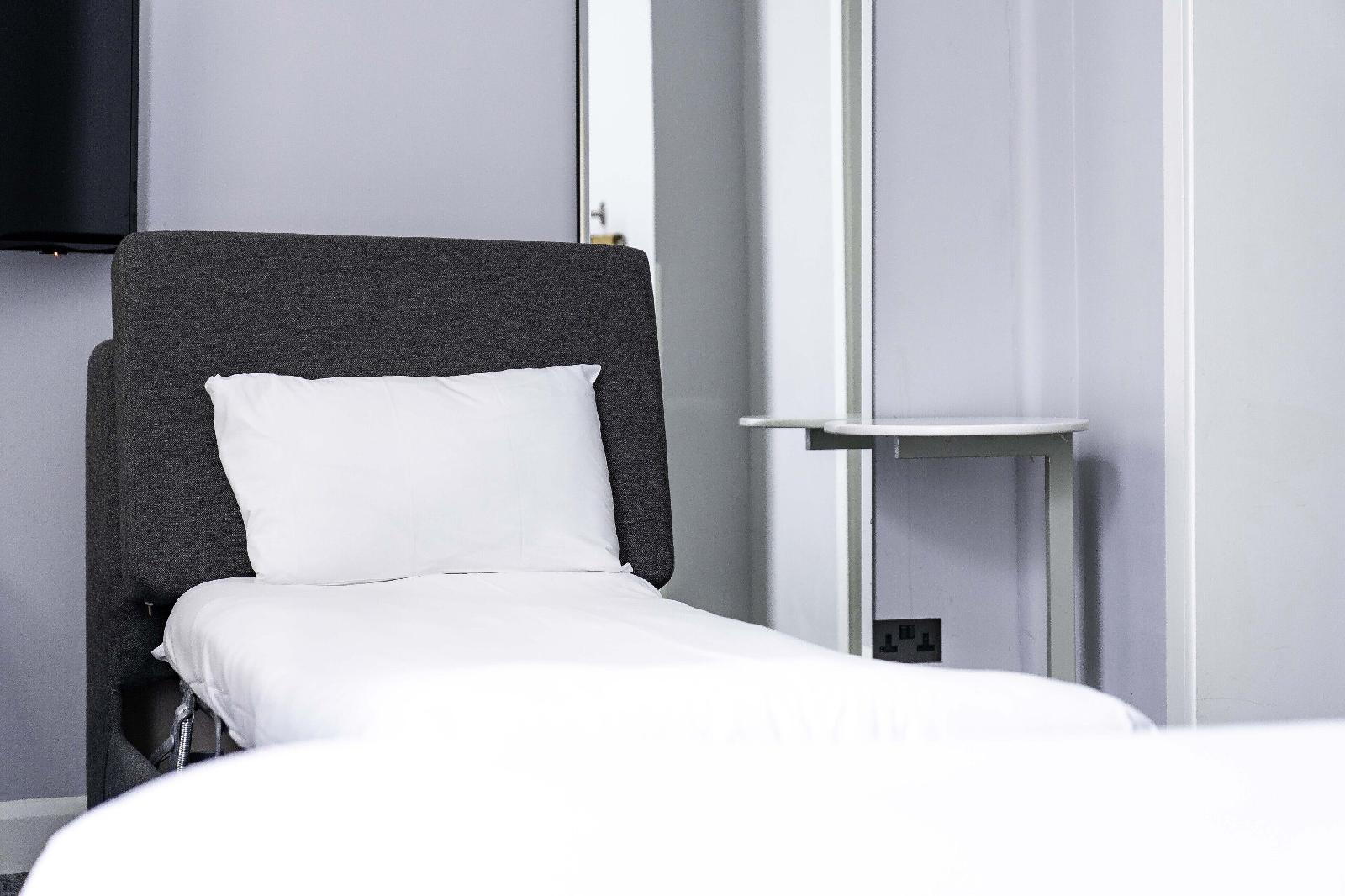 Heeton Concept Hotel - Kensington London