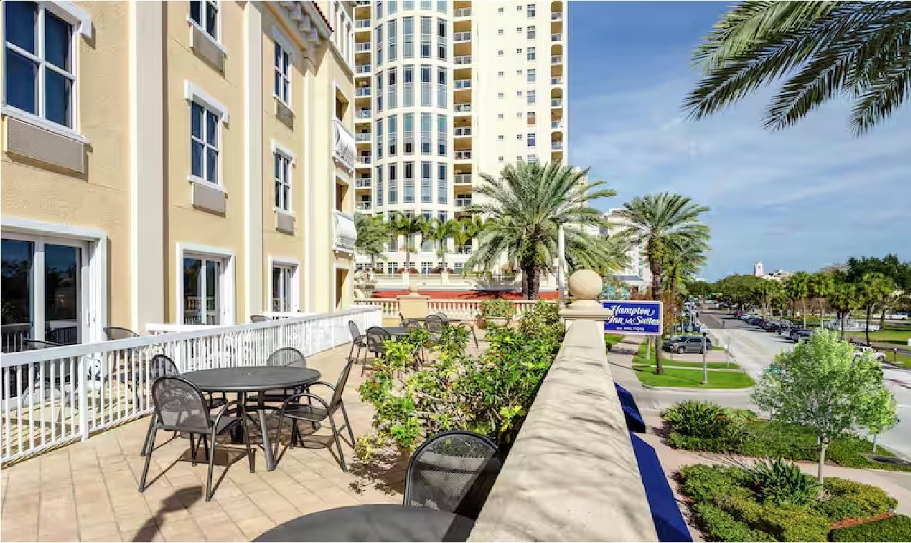 Hampton Inn & Suites St. Petersburg Downtown