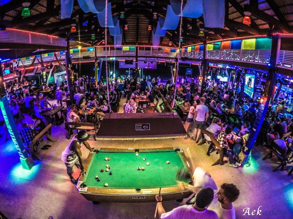 ARK Bar Beach Resort