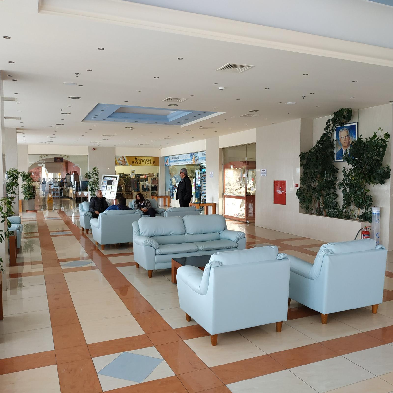Pegasos Deluxe Beach Hotel