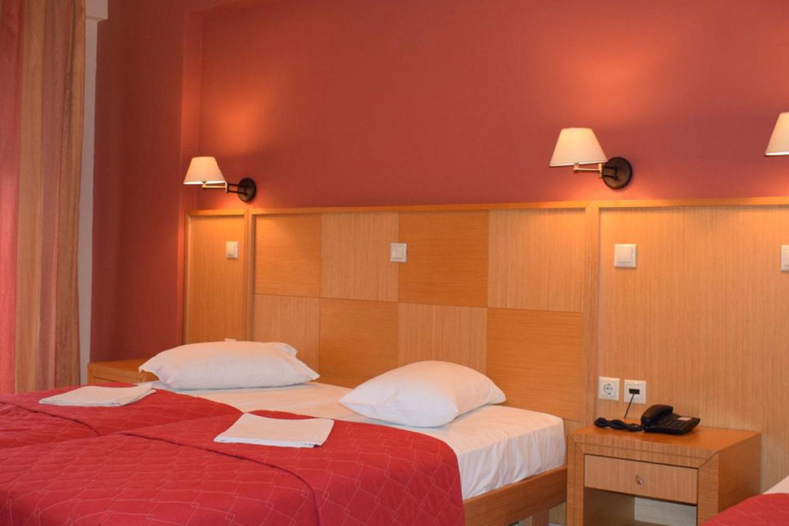 Evia Hotel & Suites