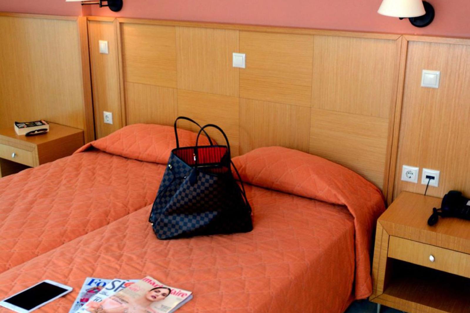 Evia Hotel & Suites