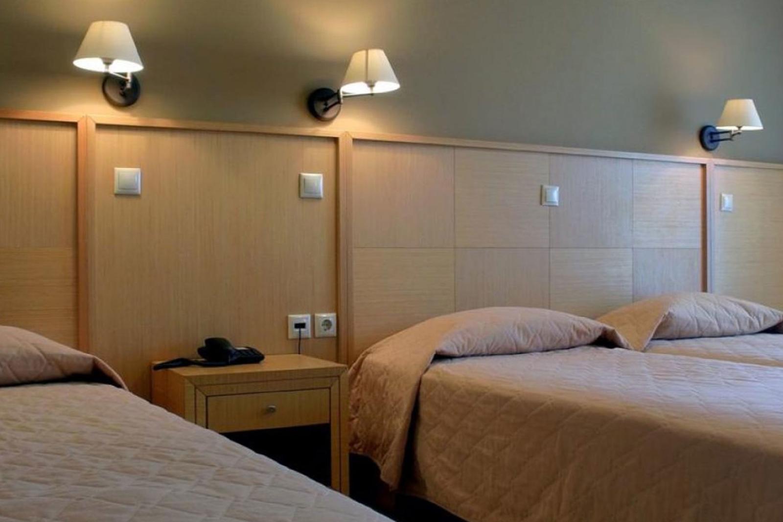 Evia Hotel & Suites