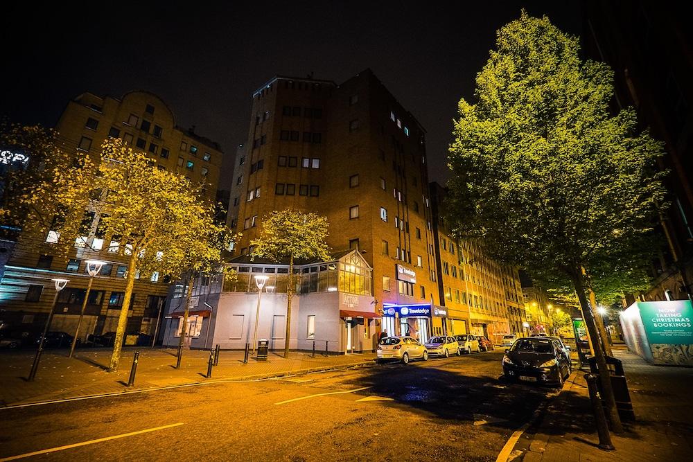 Travelodge Belfast Central